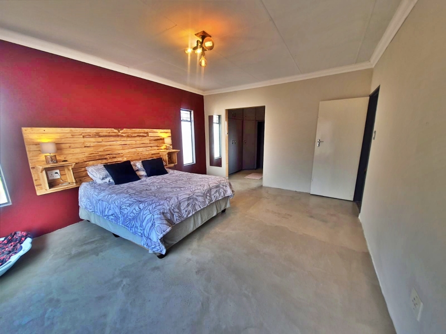 3 Bedroom Property for Sale in Miederpark North West